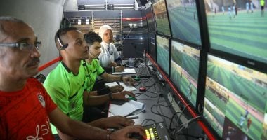 20 حكمًا يخوضون محاضرات نظرية وتدريبات عملية في اليوم الأول لمعسكر الـVAR 2025