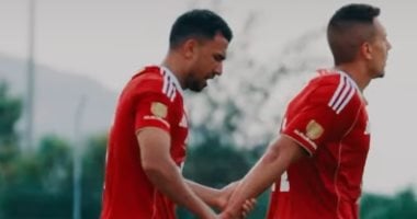 ثنائي تريزيجيه يمنح الأهلي الأفضلية على البنزرتي التونسي في شوط اللقاء الأول.. فيديو