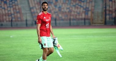 الأهلي يسيطر على نجومه الخمسة تخوفاً من "فتنة الدكة".. تعرف على التفاصيل