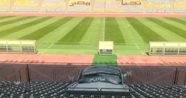 تحسين أرضية استاد برج العرب استعدادًا لمنافسات الدوري.. صور جديدة 2025