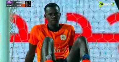 طرد بابكار لاعب فاركو في مواجهة الزمالك.. بسبب لعبة عنيفة على الونش