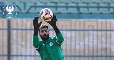 عصام ثروت يحافظ على موقعه كحارس مرمى للمصري ضد طلائع الجيش في دوري 2025
