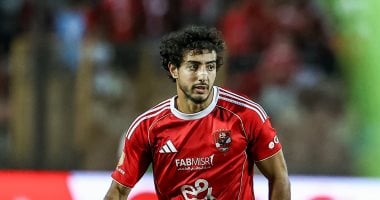 محمد هاني يتولى مسؤولية الجبهة اليمنى للأهلي في مواجهة بيراميدز 2025