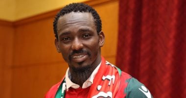 محمد كوفي يتحدث بشغف عن مواجهة مصر.. صلاح ومرموش وتريزيجيه أبرز التهديدات في 2025